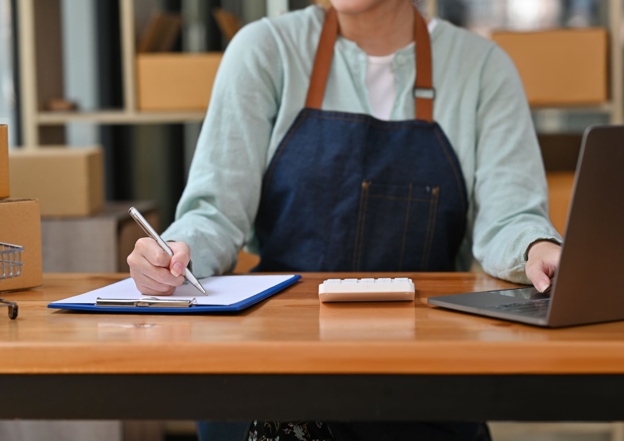 איך לנהל חנות באינטרנט