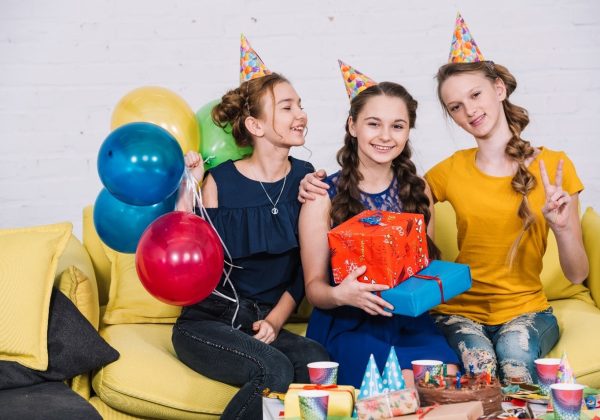 משתמשים בכסף שהרווחתם: טיפים למסיבת יום הולדת מגניבה לבני נוער