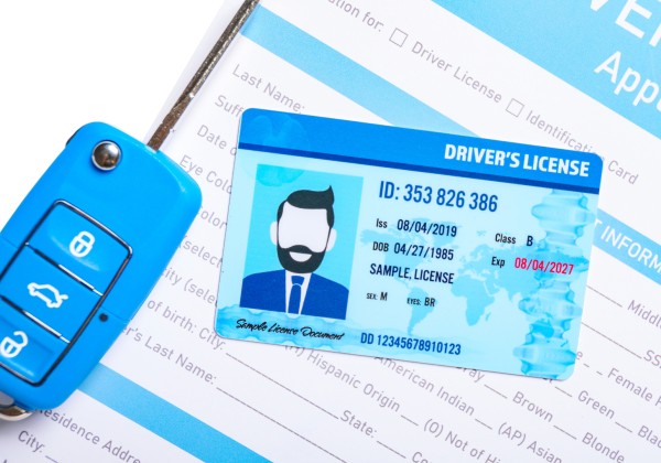 לומדים נהיגה: האם עדיף להוציא רישיון לרכב ידני או אוטומטי?